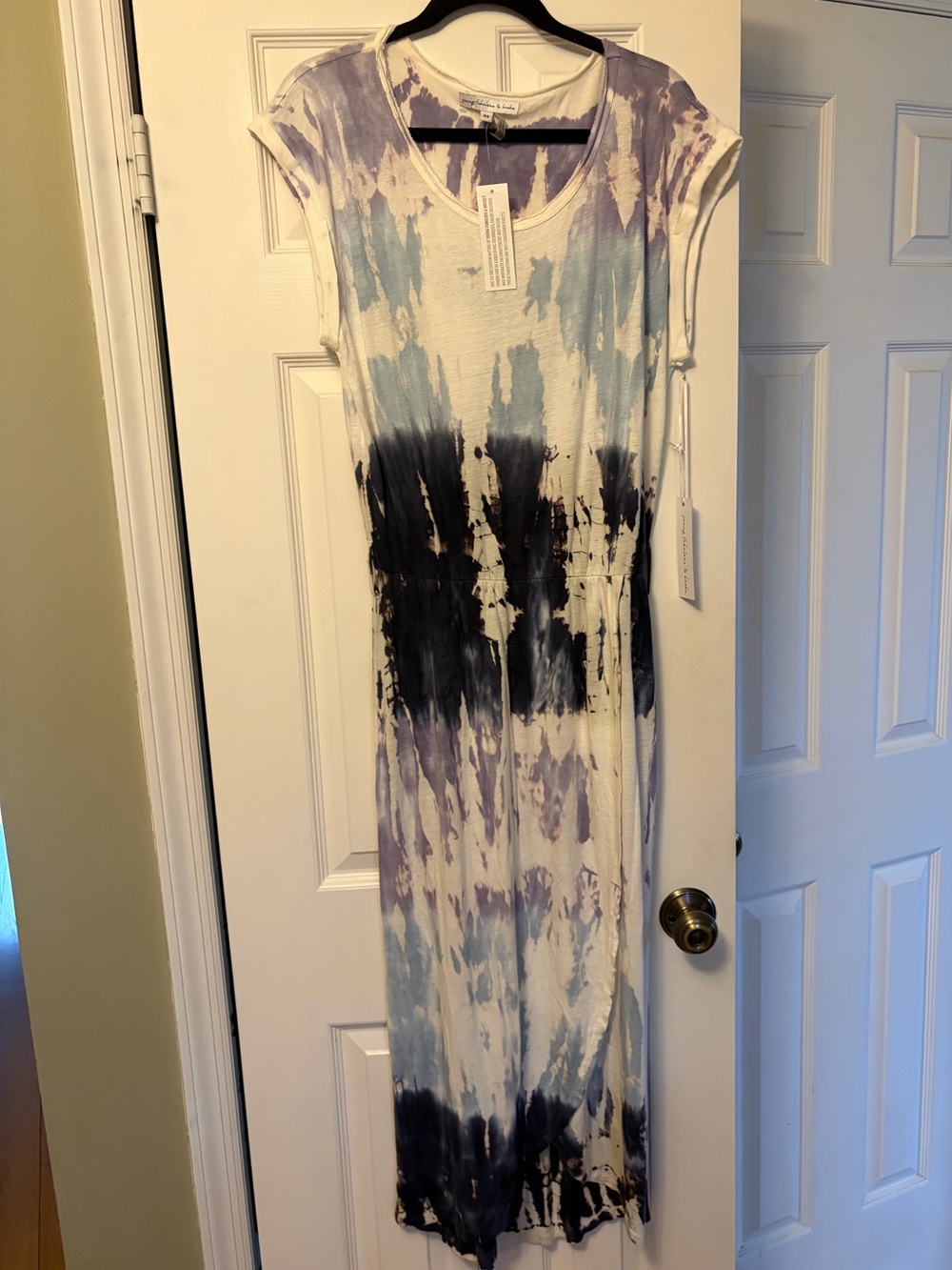 Young Fabulous & Broke Tie Dye Print Maxi Dress Size Medium - Picture 2 of 7